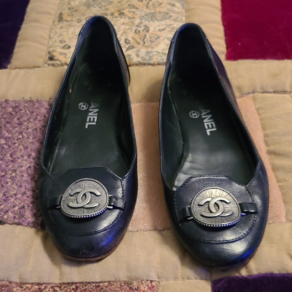 Chanel Black Leather Women's Shoes